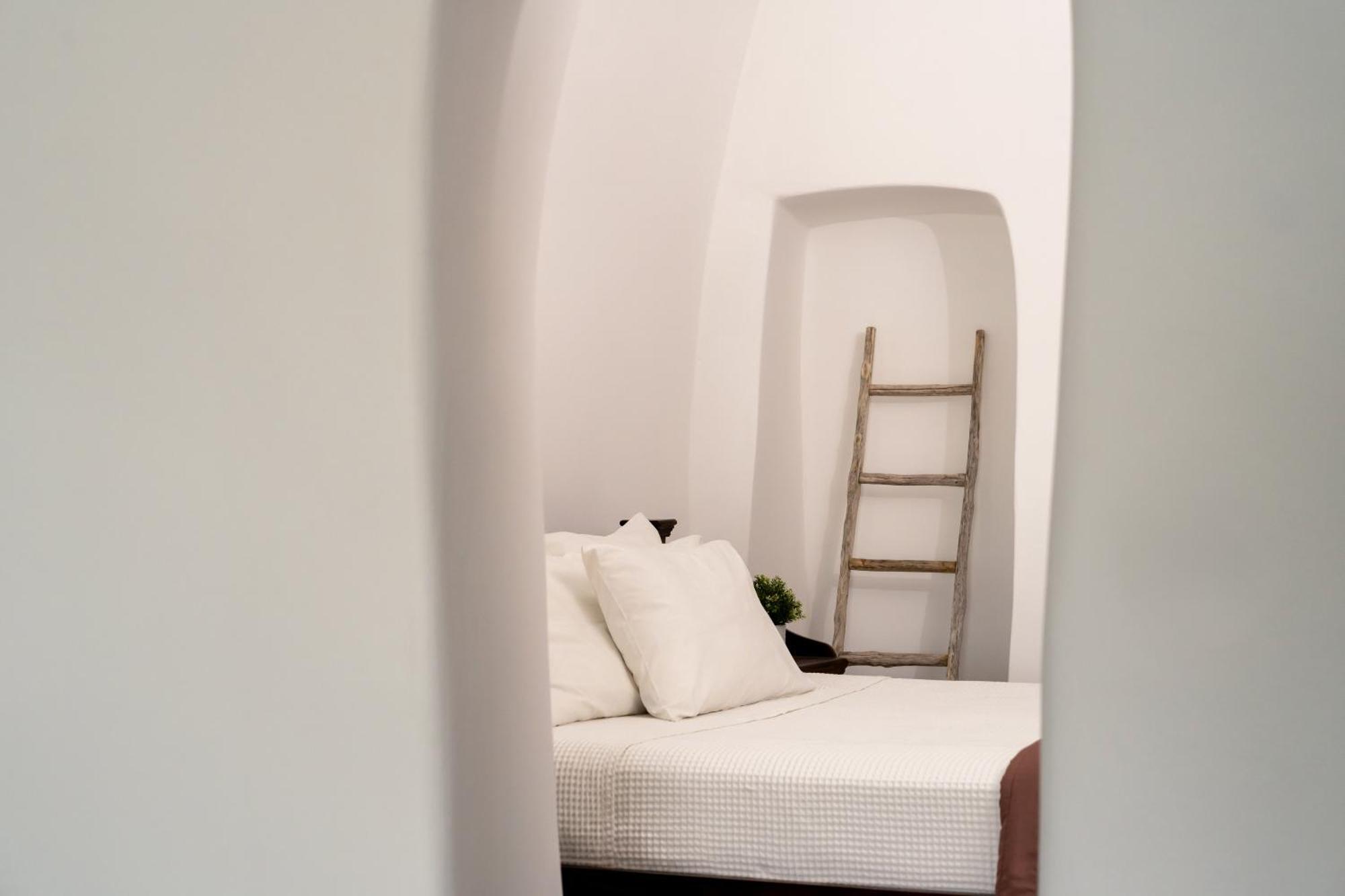 Enalion Suites Иа Екстериор снимка