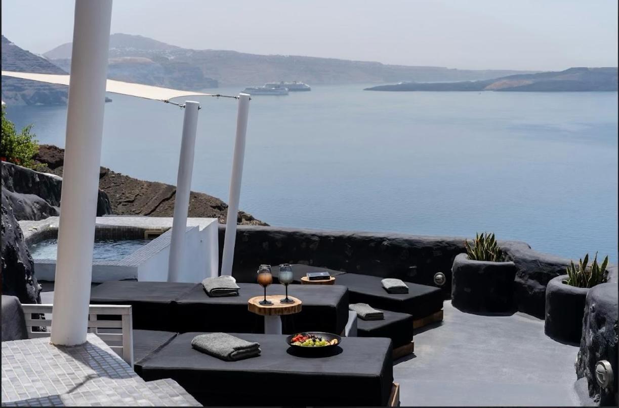 Enalion Suites Иа Екстериор снимка